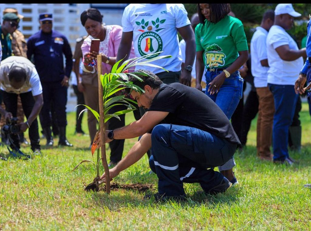 Karpowership Ghana partners with the Navy, Forestry Commission to plant 3,000 trees in Takoradi
