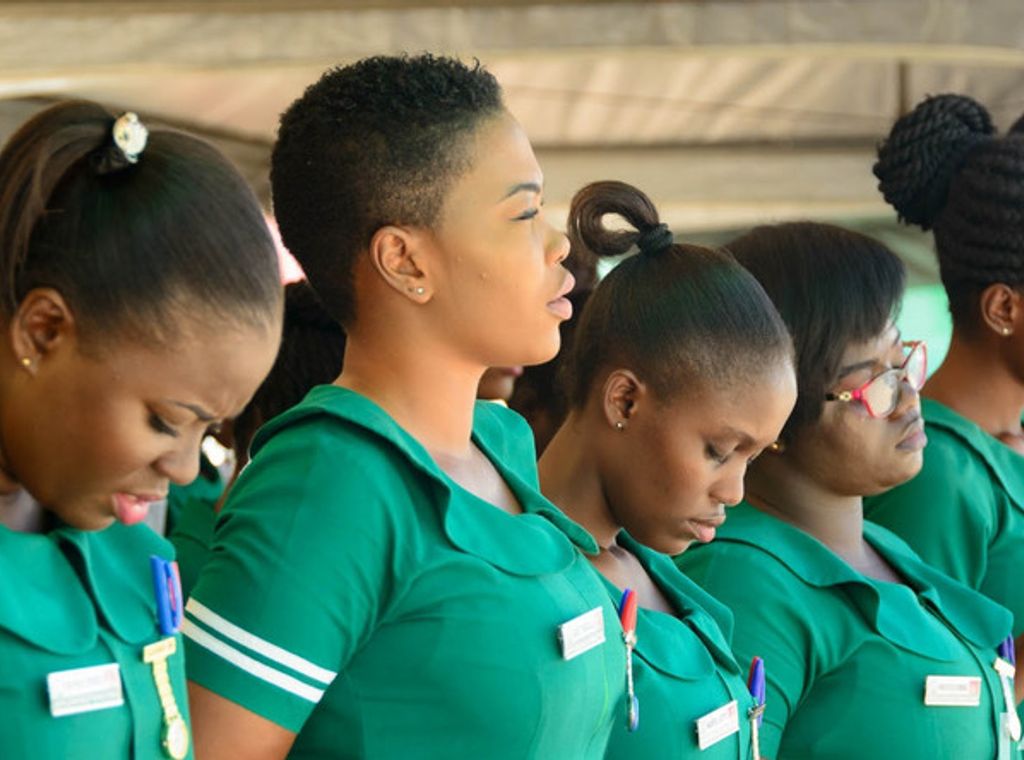 Nurses suspend strike