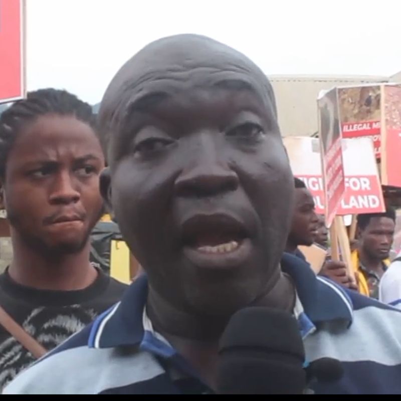 E/R: Akyem Asiakwa citizens protest against illegal mining 