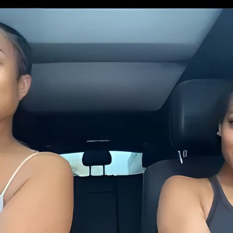 Joselyn Dumas and daughter light up social media with soulful car duet